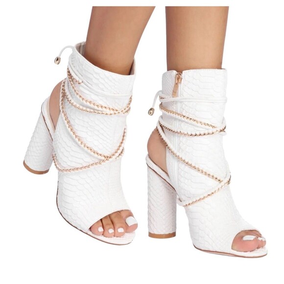 Azaela Wang Shoes - Azalea Wang Ladies Vegan Snake Skin White Open Toe Booties Size 7.5 Wrap UP